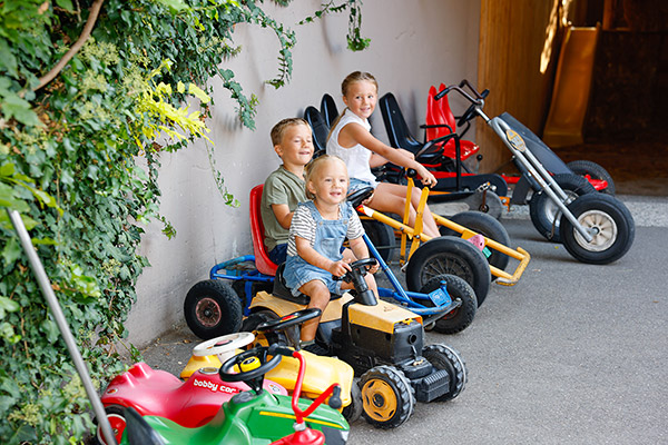 Kinderspielfahrzeuge